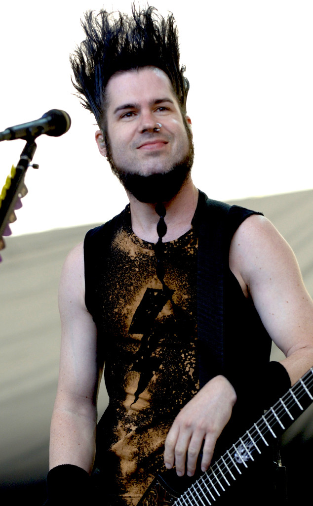 Static X Frontman Wayne Static Dead At Age 48 E News